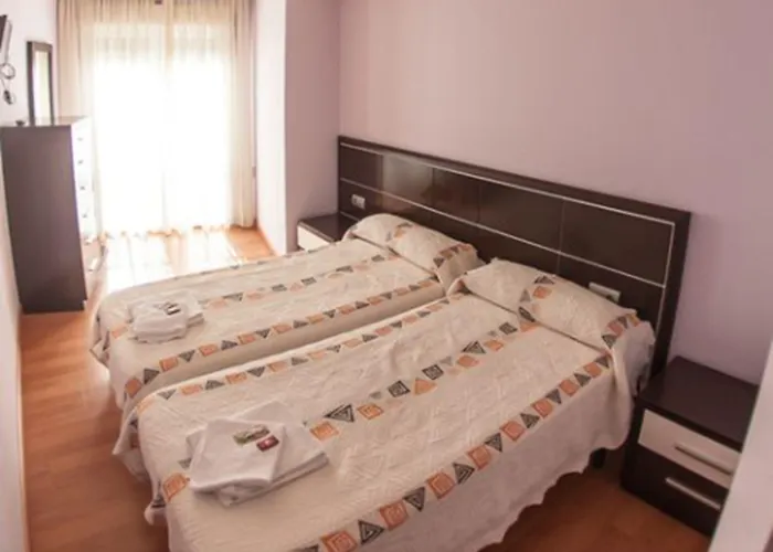 Orois Πανσιόν Melide